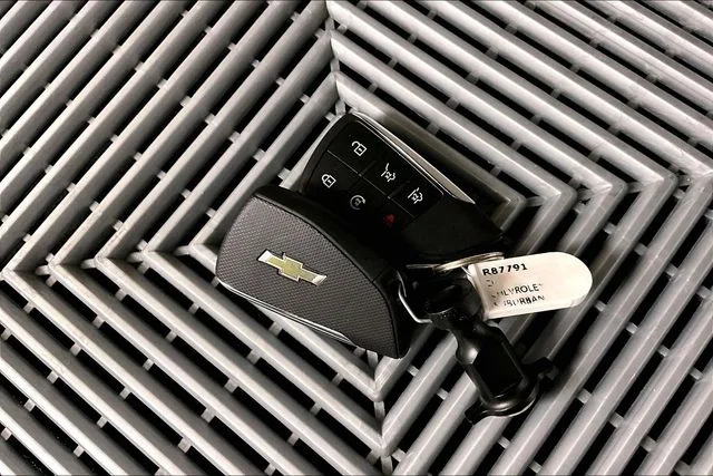Used 2023 Black Chevrolet High Country image 11