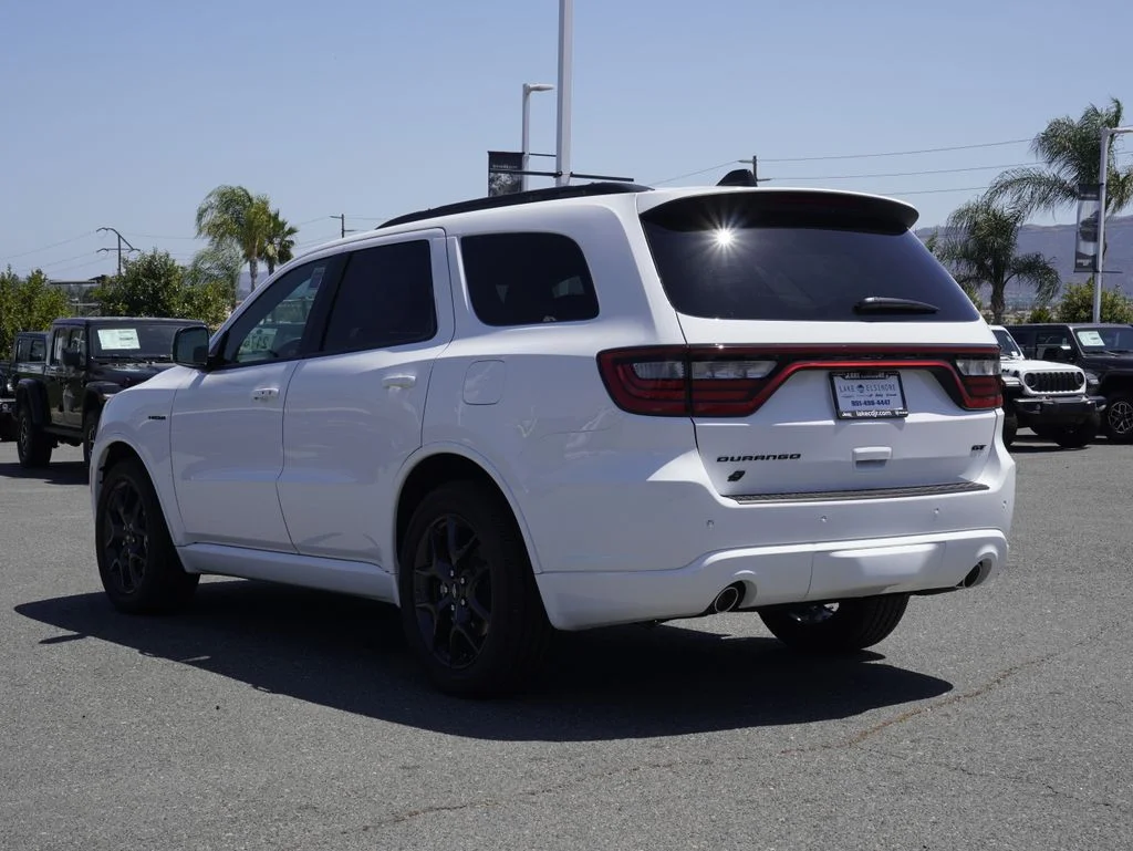 New 2026 White Knuckle Clear-Coat Exterior Paint Dodge GT Plus HEMI V8 image 5
