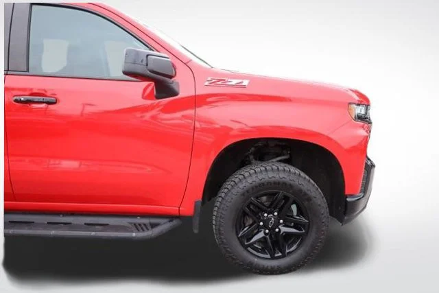 Used 2020 RED HOT Chevrolet LT Trail Boss image 15