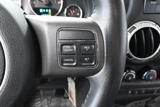 2012 Jeep Wrangler Unlimited Rubicon - Photo 25