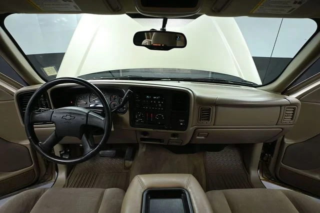 Used 2004 Beige Chevrolet Z71 image 20