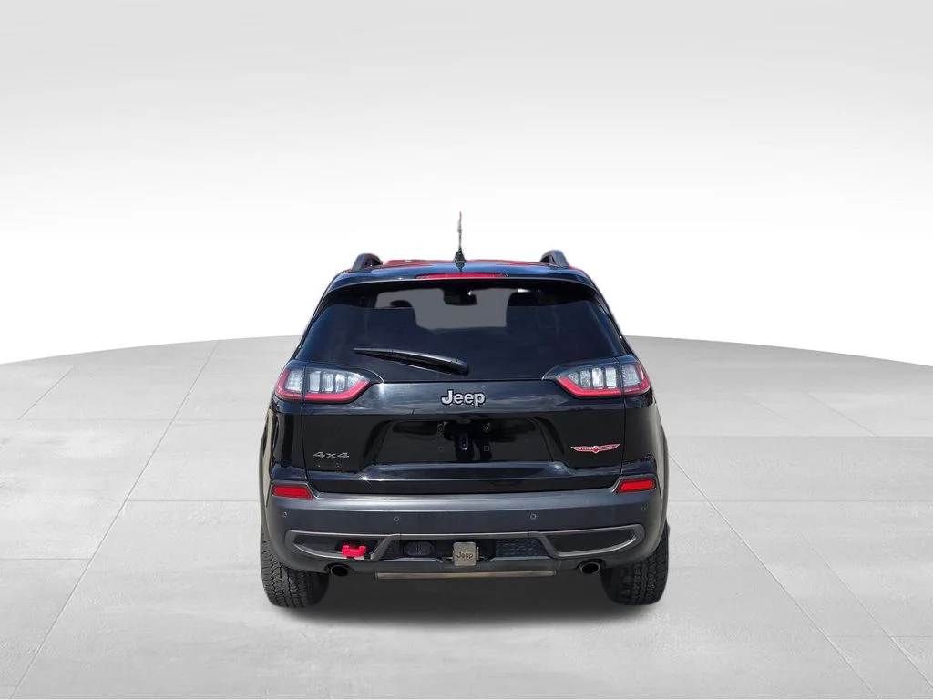Used 2019 Diamond Black Jeep Trailhawk image 4