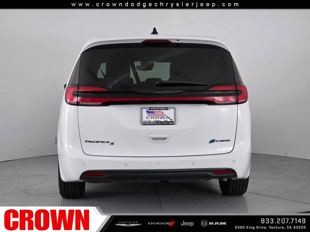 Certified Used 2024 White Chrysler Select S Appearance image 6