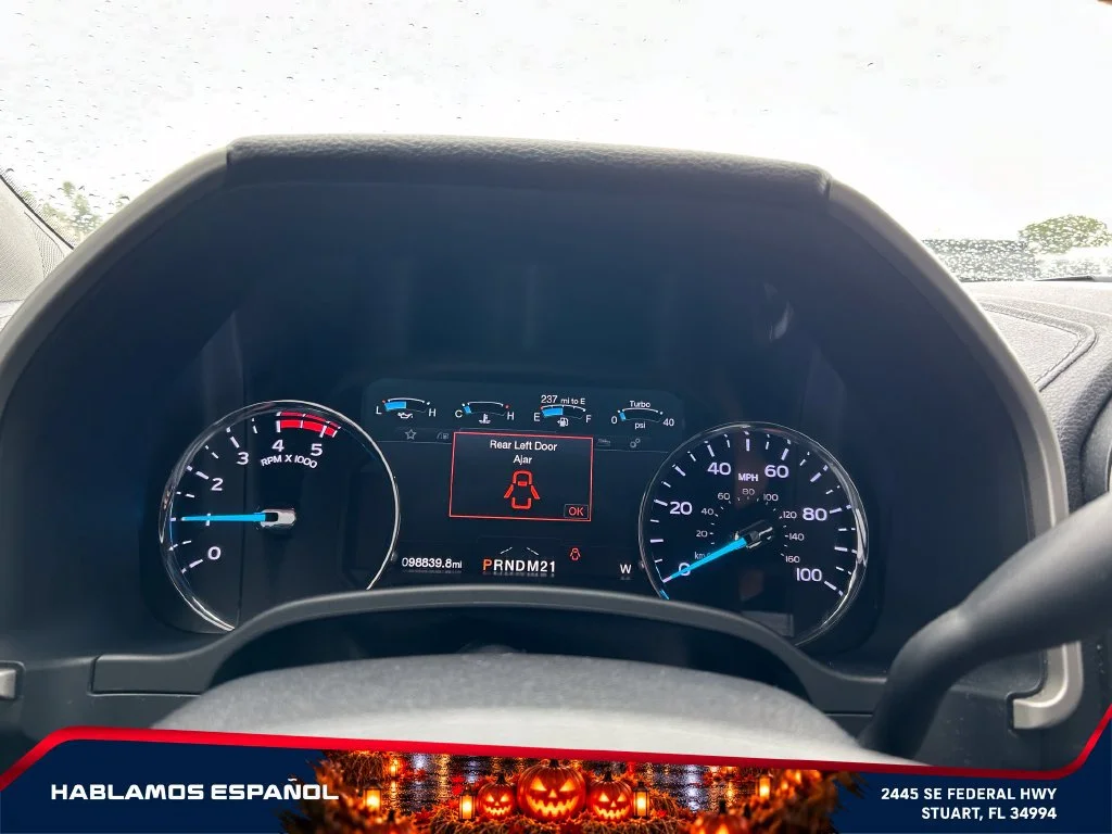 Used 2019  Ford XL image 27