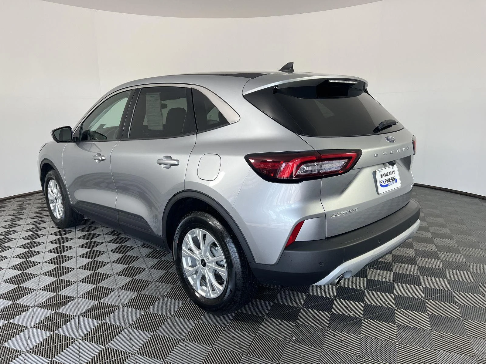 Used 2023 Gy Ford Active image 27