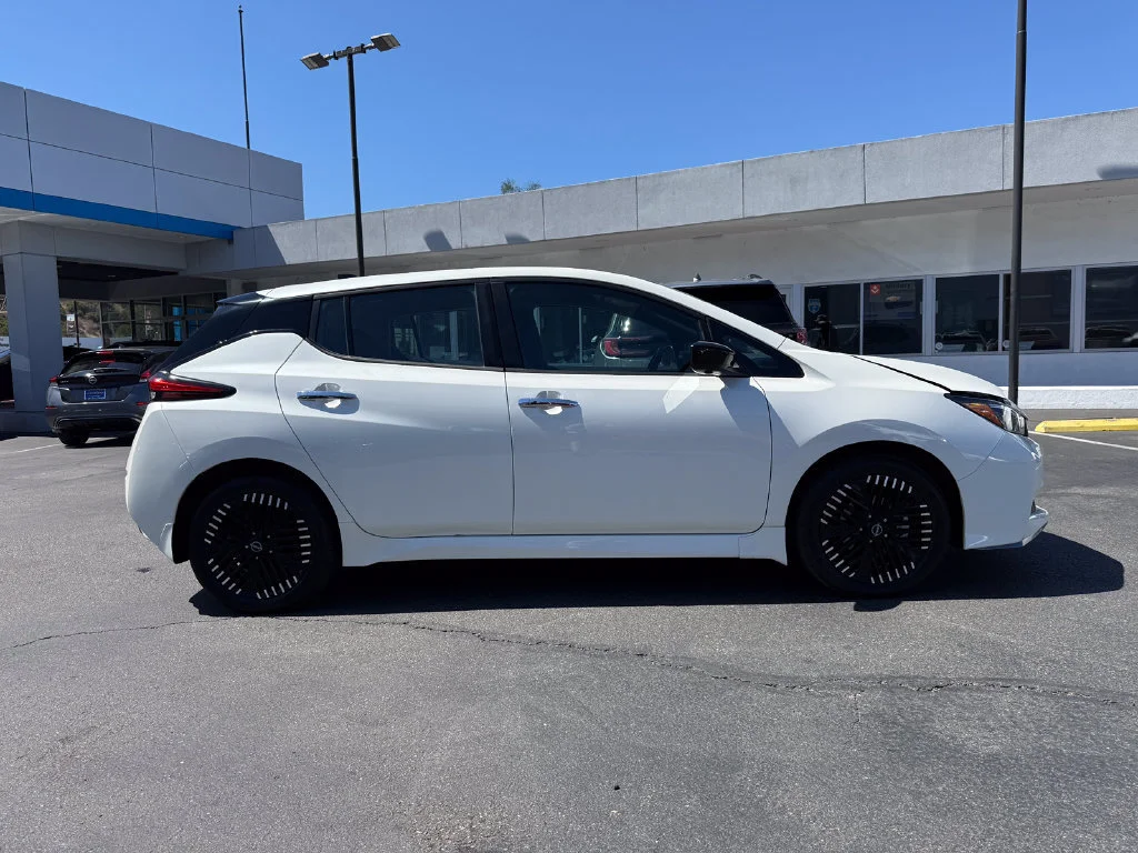 Used 2024 Black Nissan SV PLUS image 6