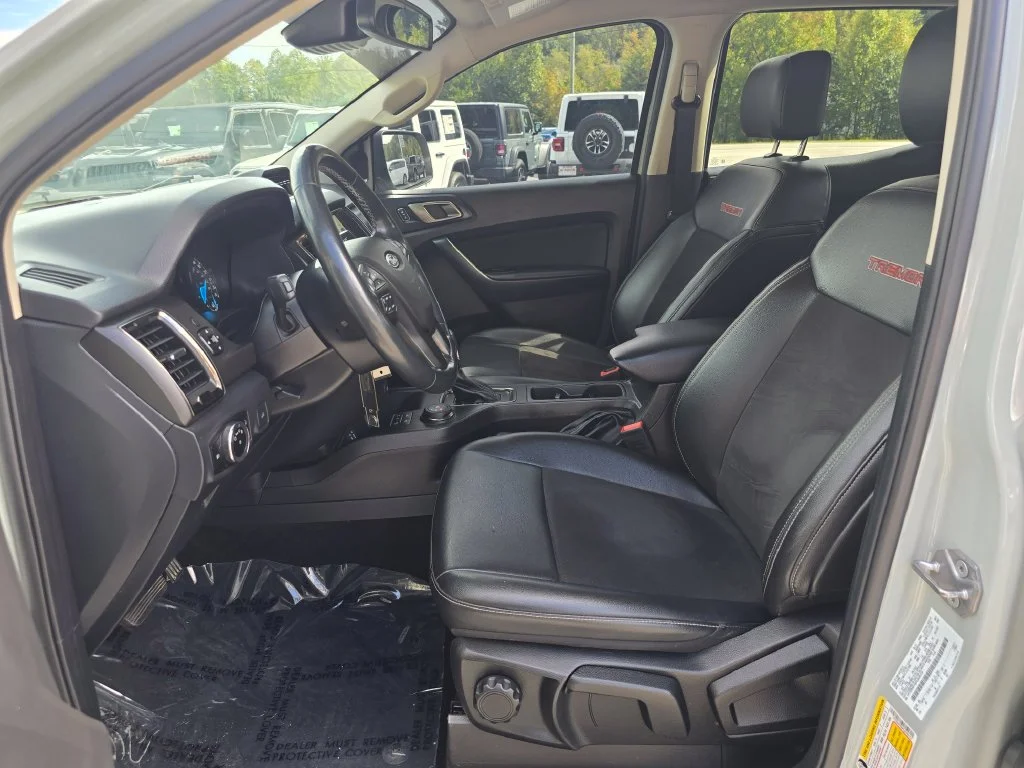 Used 2023 Green Ford XLT image 4