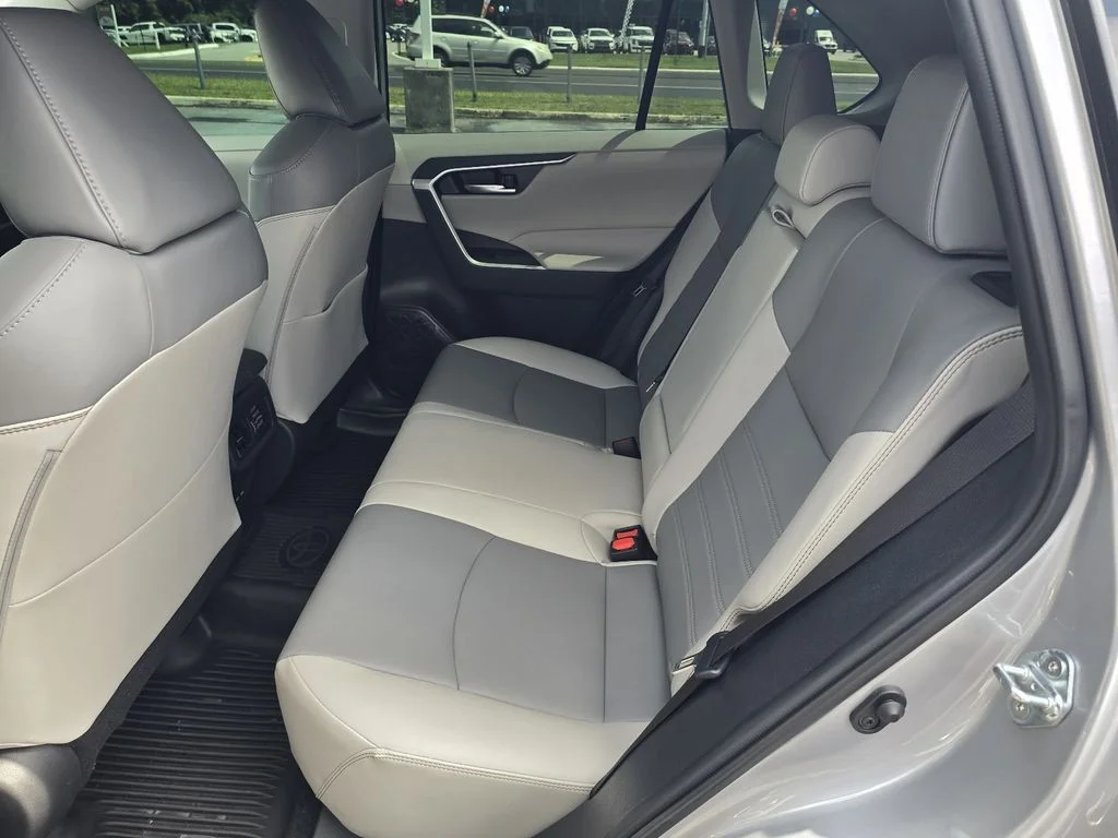 Used 2024 Silver Sky Metallic Toyota XLE Premium image 11