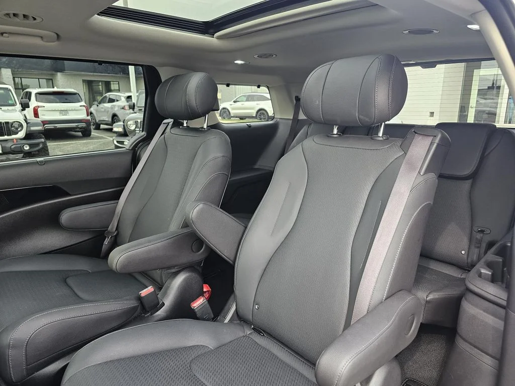 Used 2026 White Kia SX Prestige image 23