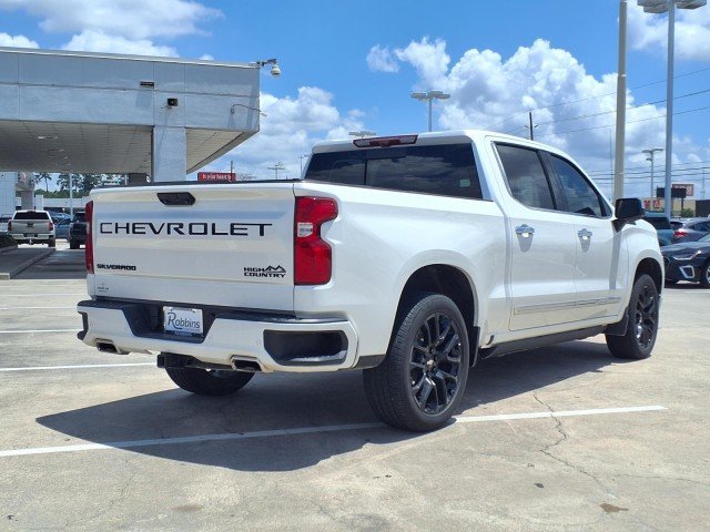 Certified Used 2024 Iridescent Pearl Tricoat Chevrolet High Country image 2
