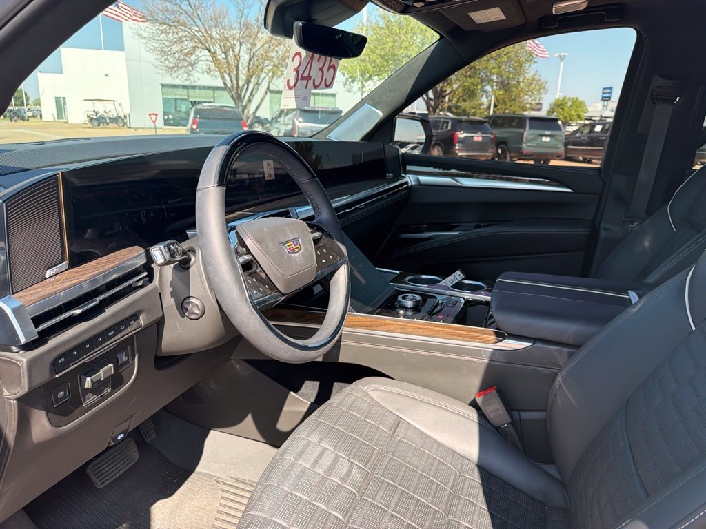 Used 2026 White Cadillac Platinum Sport image 12