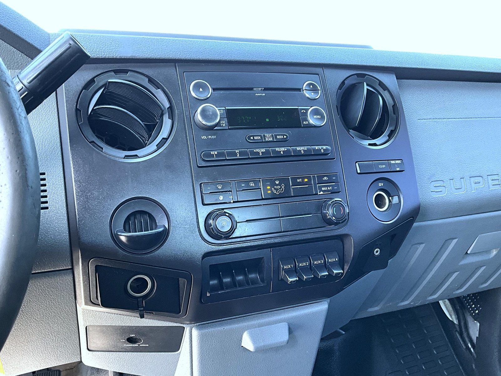 Used 2012 White Ford XL image 13