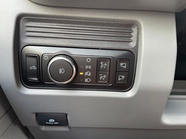 New 2026 Carbonized Gray Metallic Ford F-350® XLT image 19