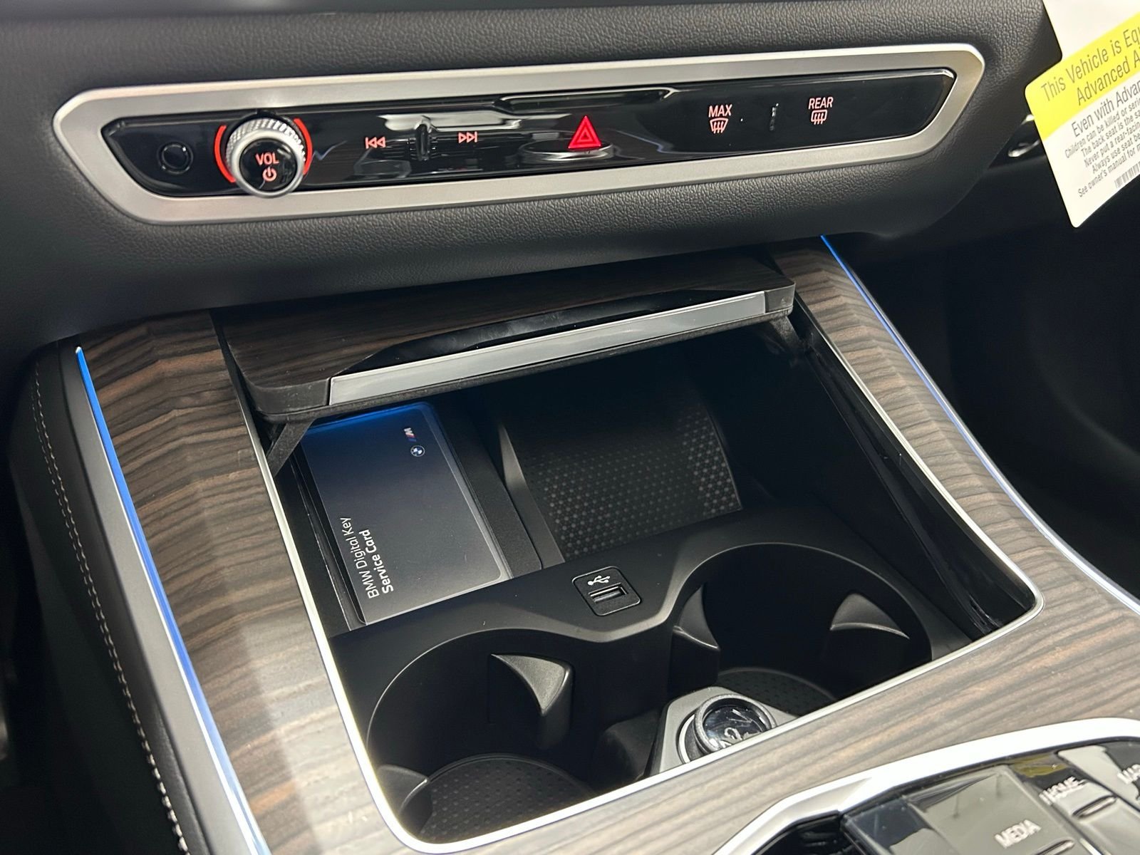 New 2026 Dravit Gray Metallic BMW xDrive50e image 20
