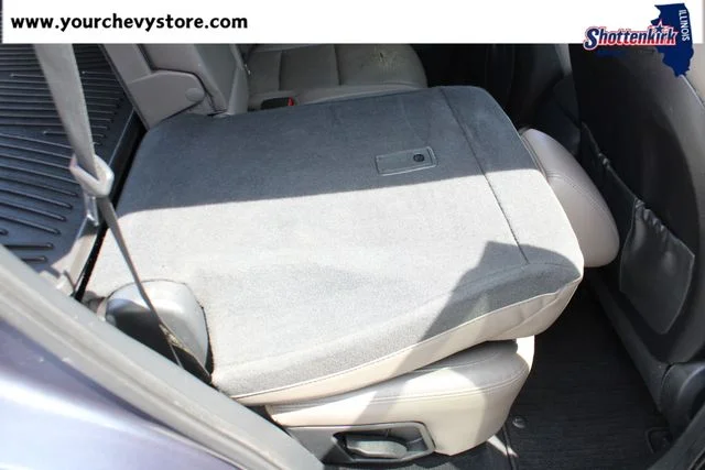 Used 2015 Blue Hyundai Base image 16