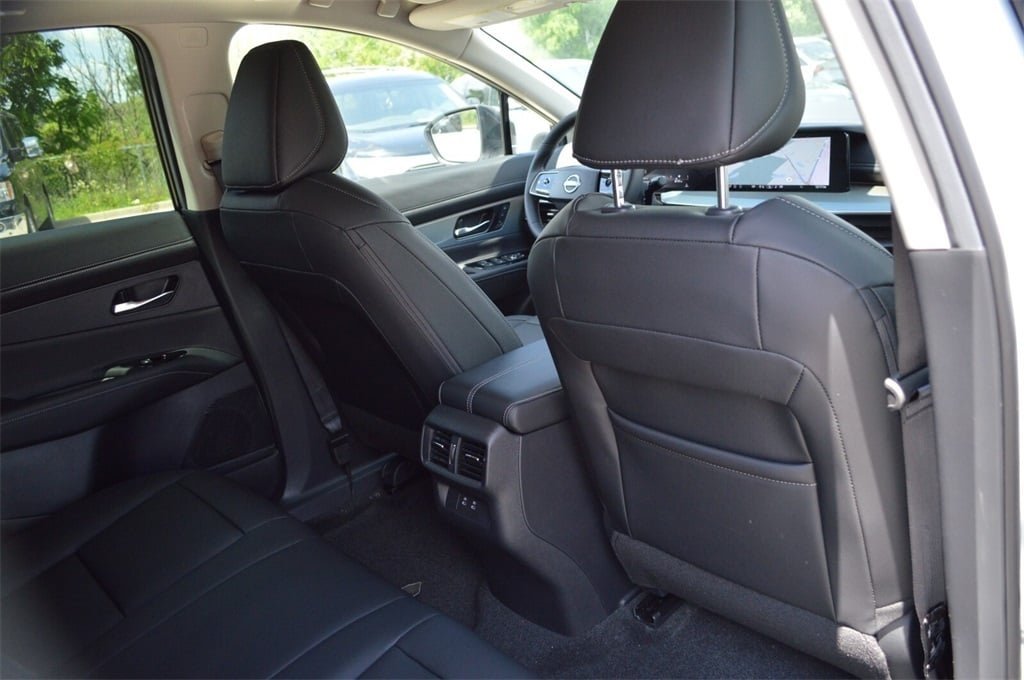 2025 Nissan Murano SL - Photo 17