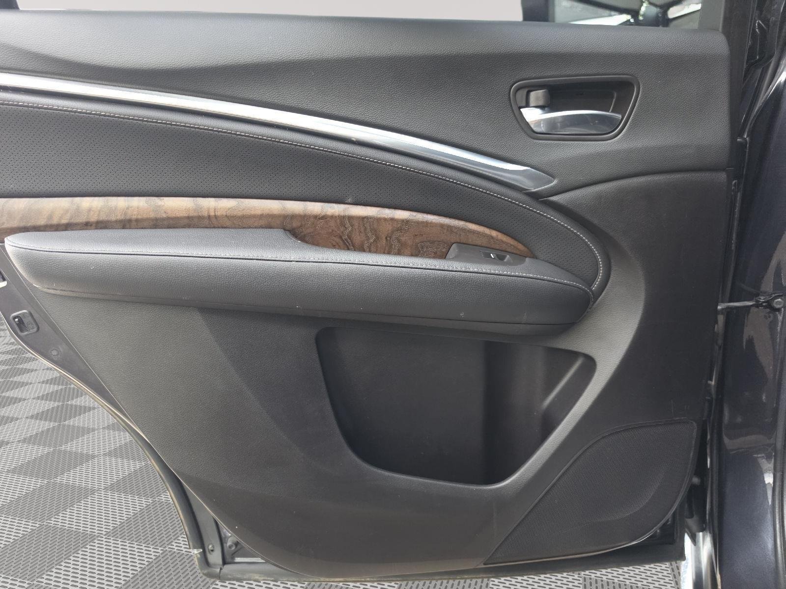 Used 2019 Gunmetal Metallic Acura w/Tech image 27