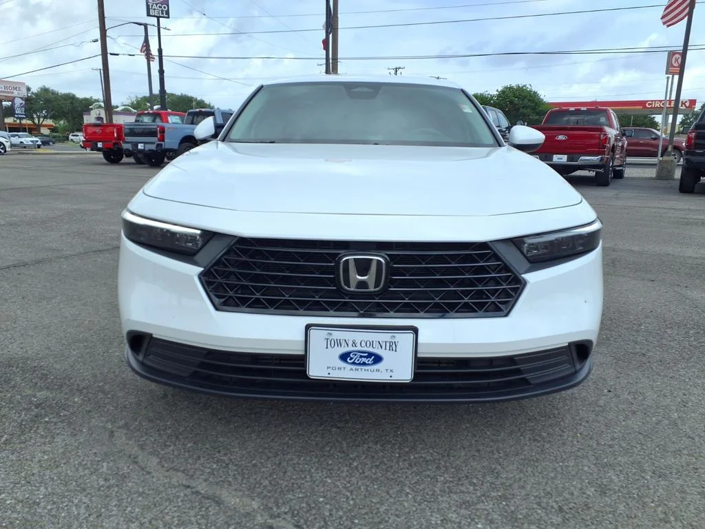 Used 2025 White Honda LX image 19