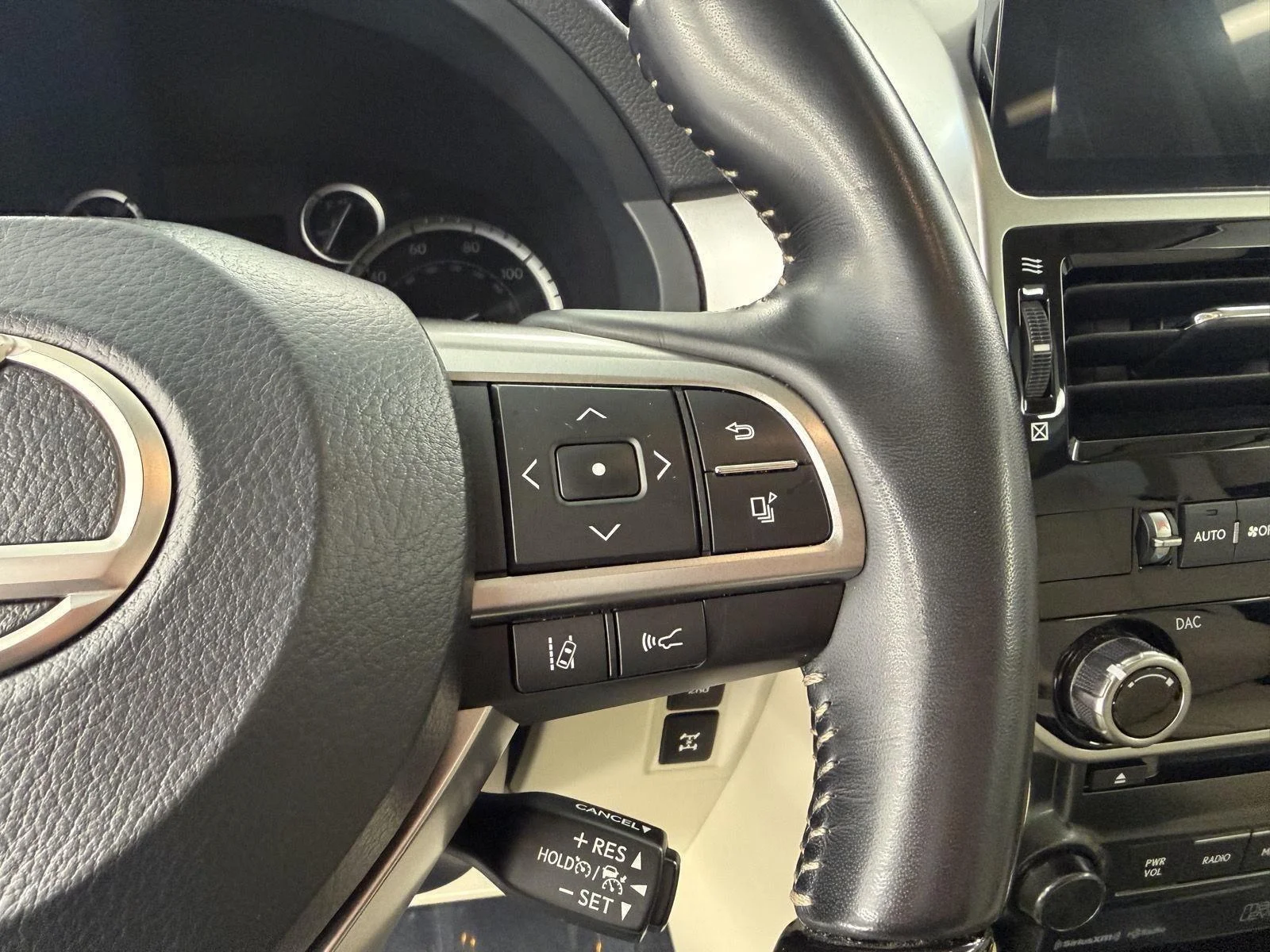 Certified Used 2023 Eminent White Pearl Lexus GX 460 Premium image 15