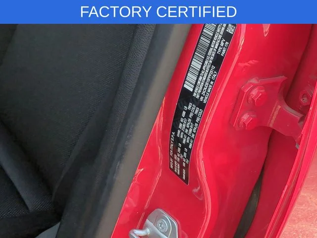 Used 2023 Red Jeep Latitude image 38