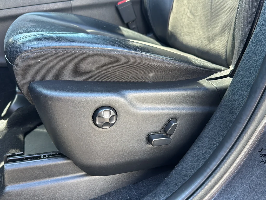 Used 2021 Gray Jeep Laredo X image 18