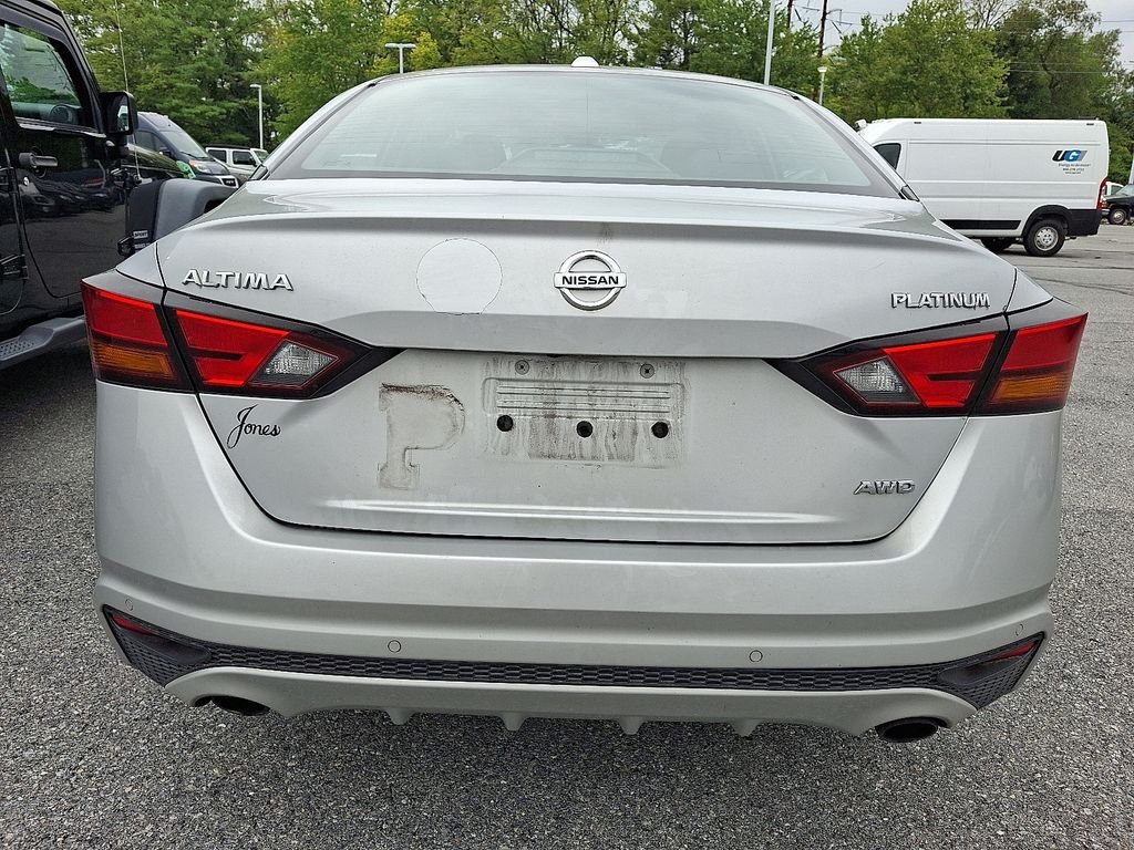 Used 2020 Silver Nissan 2.5 Platinum image 5