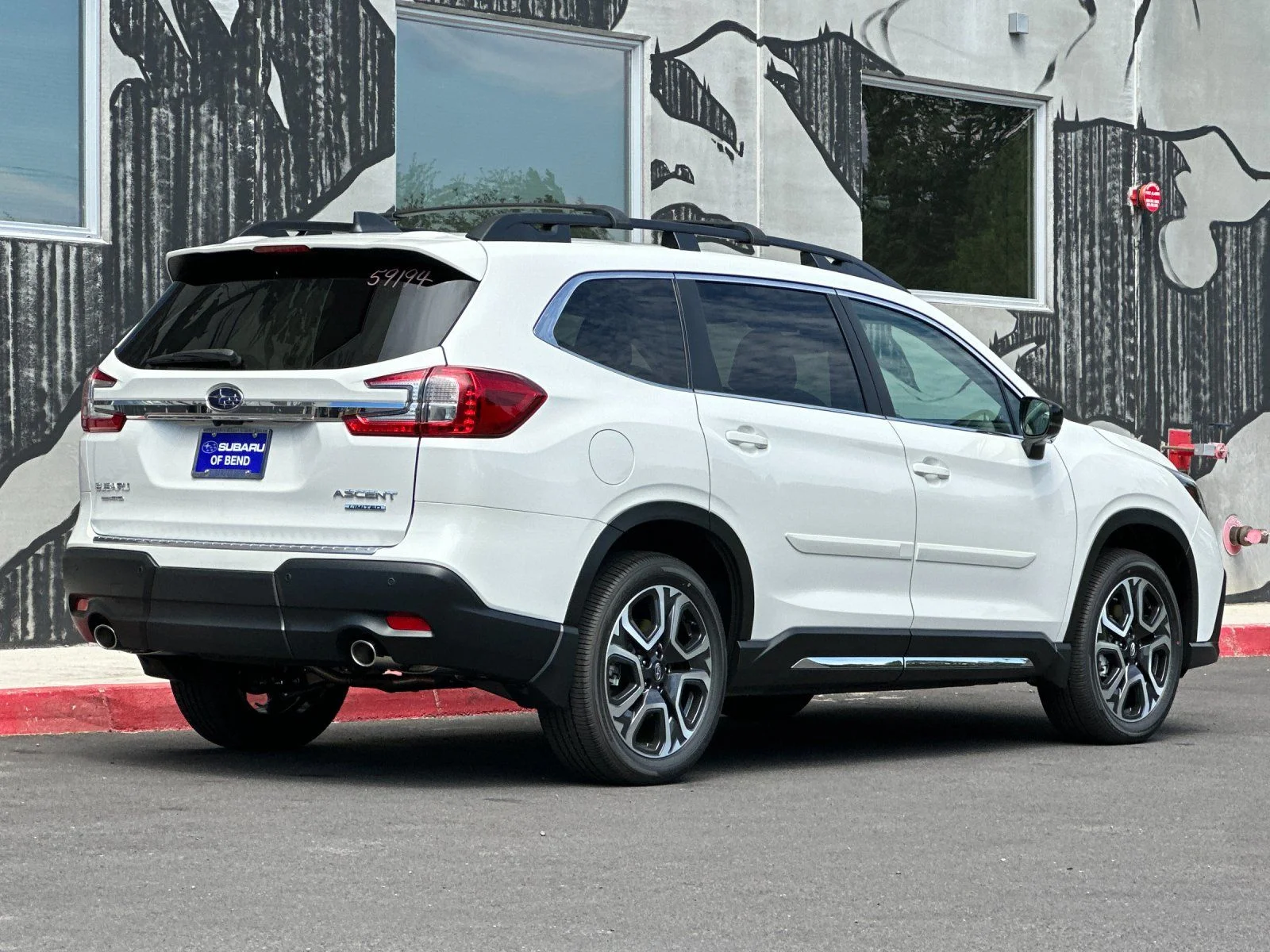 New 2026 CRYSTAL WHITE PEARL Subaru Limited 7-Passenger image 6