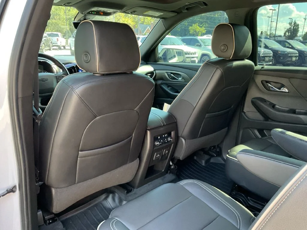 Used 2022 Beige Chevrolet Premier image 33