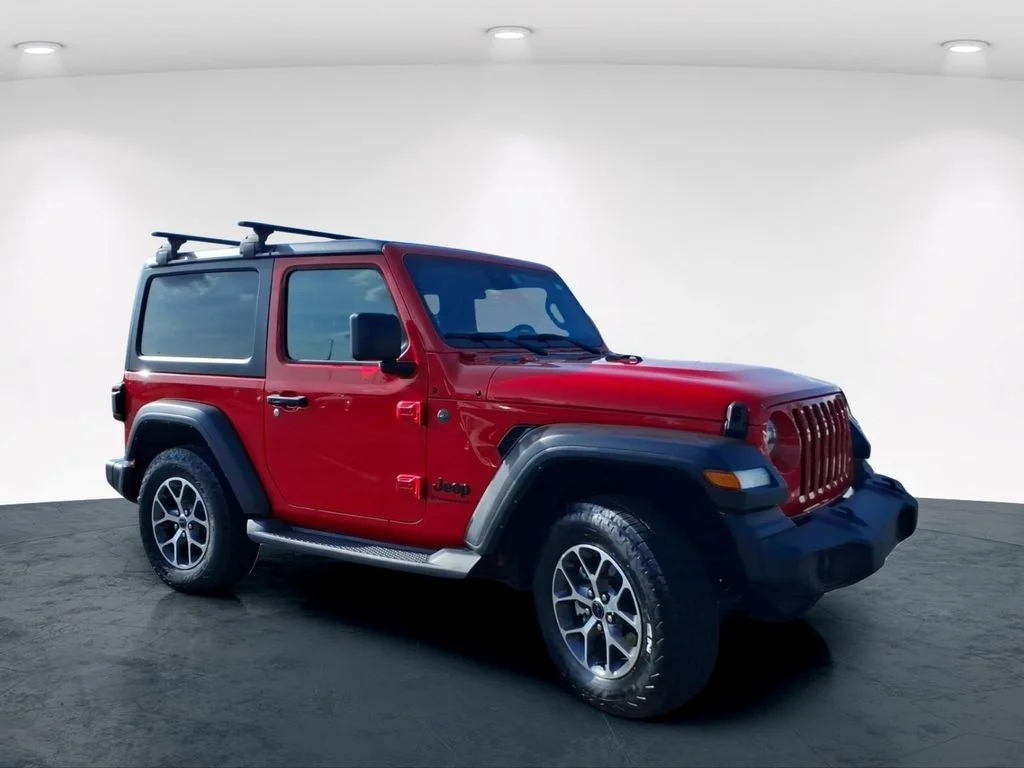 Used 2024 Red Jeep Sport S image 5