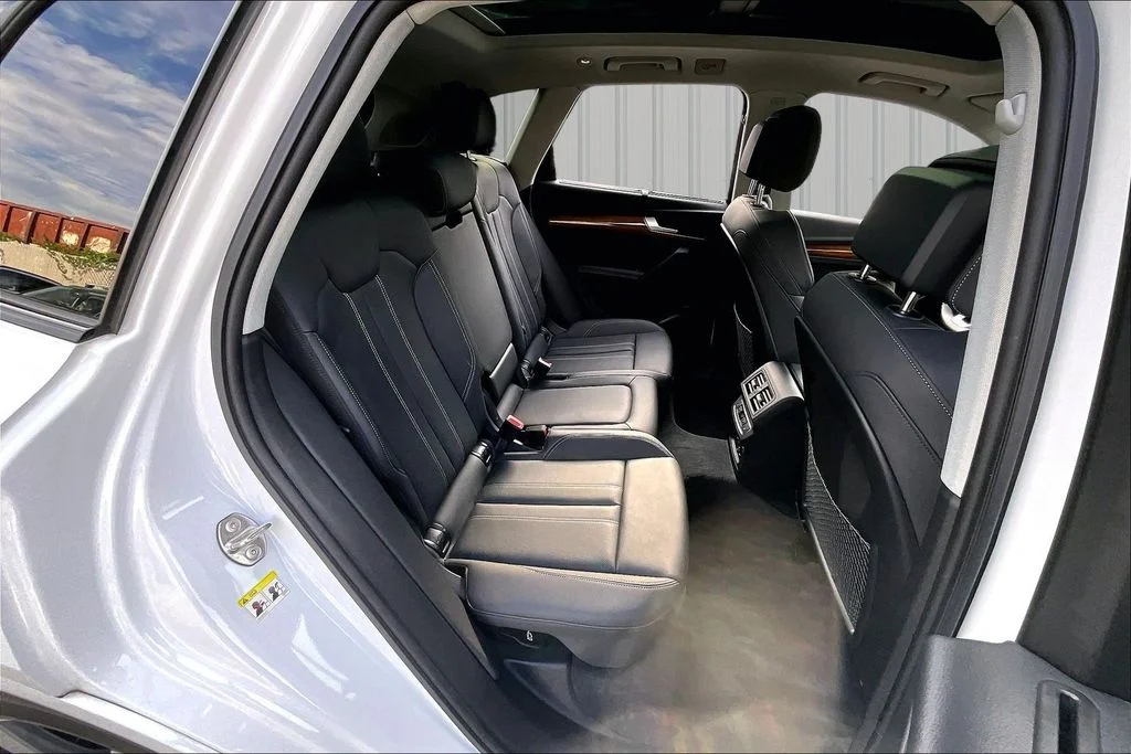 Used 2023 White Audi 45 S line Prestige image 25