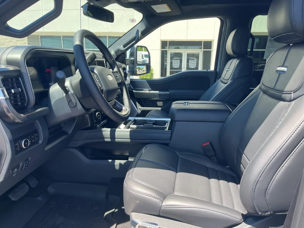 New 2026 Glacier Gray Metallic Tri-Coat Ford F-250® Platinum® image 18