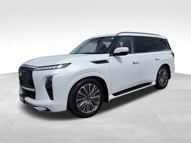 New 2026 RADIANT WHITE INFINITI Luxe 4WD image 4