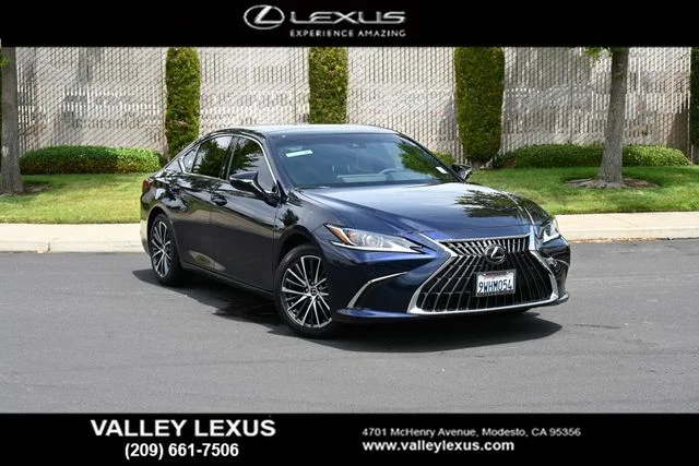 2025 Lexus ES 350 350's photo