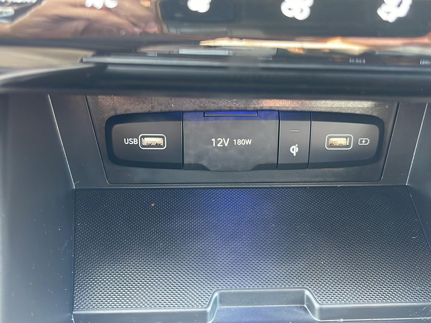 Used 2024 Black Pearl Hyundai SEL Convenience image 33