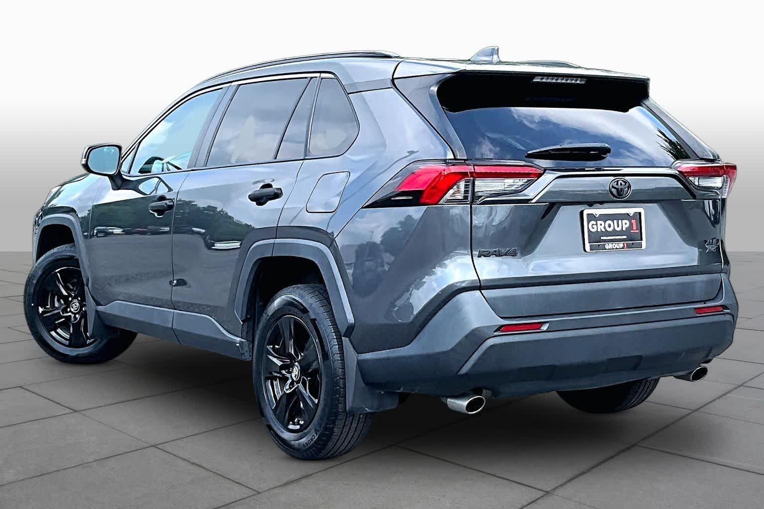 Used 2019 Magnetic Gray Metallic Toyota XLE image 12
