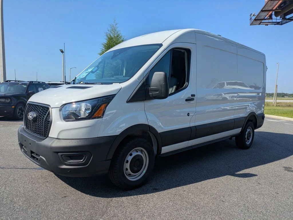 New 2026 Oxford White Ford Base image 7