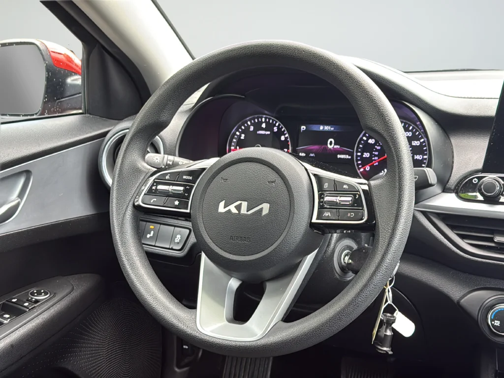 Used 2023 Red Kia LXS image 42
