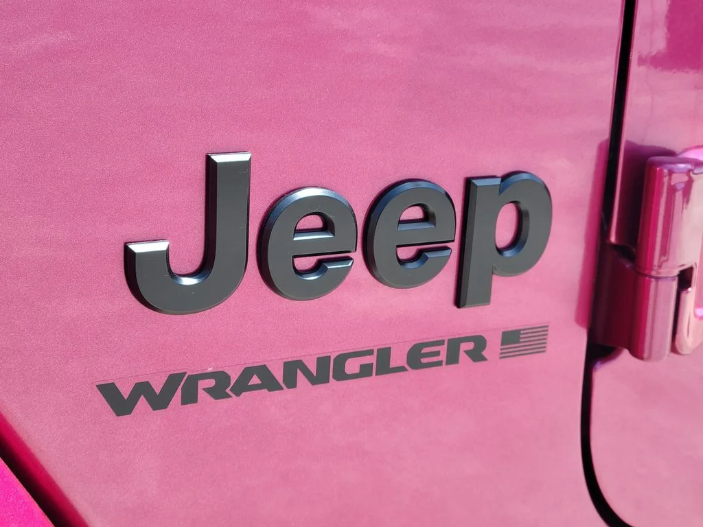 New 2026 Tuscadero Pearlcoat Jeep Rubicon X image 22