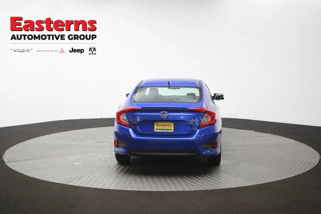 Used 2017 Blue Honda Touring image 38