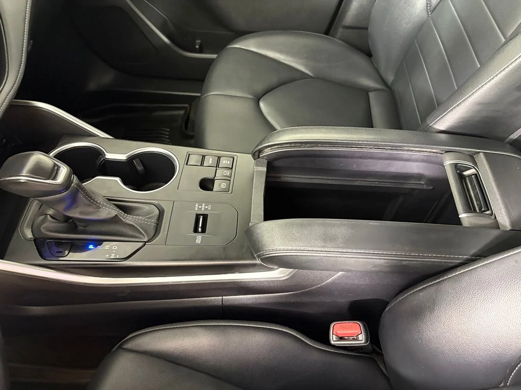 Used 2024 Silver Toyota XLE image 32