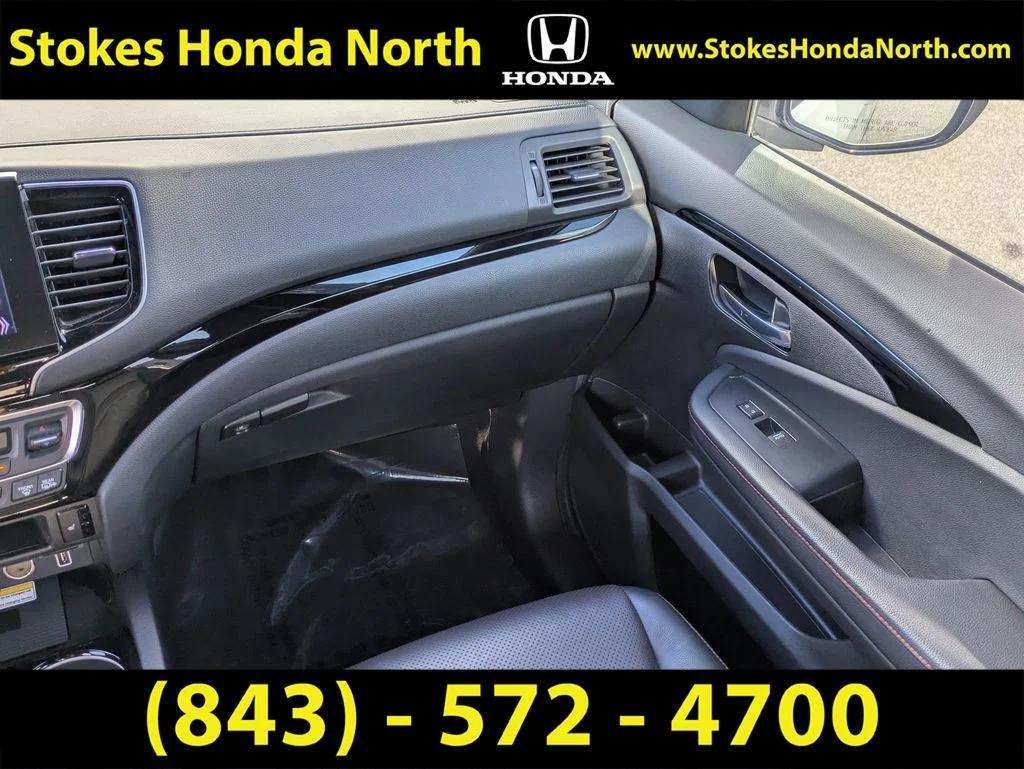Certified Used 2021  Honda Black Edition image 16