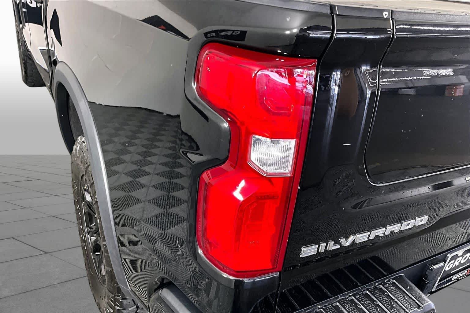 Used 2022 Black Chevrolet ZR2 image 28