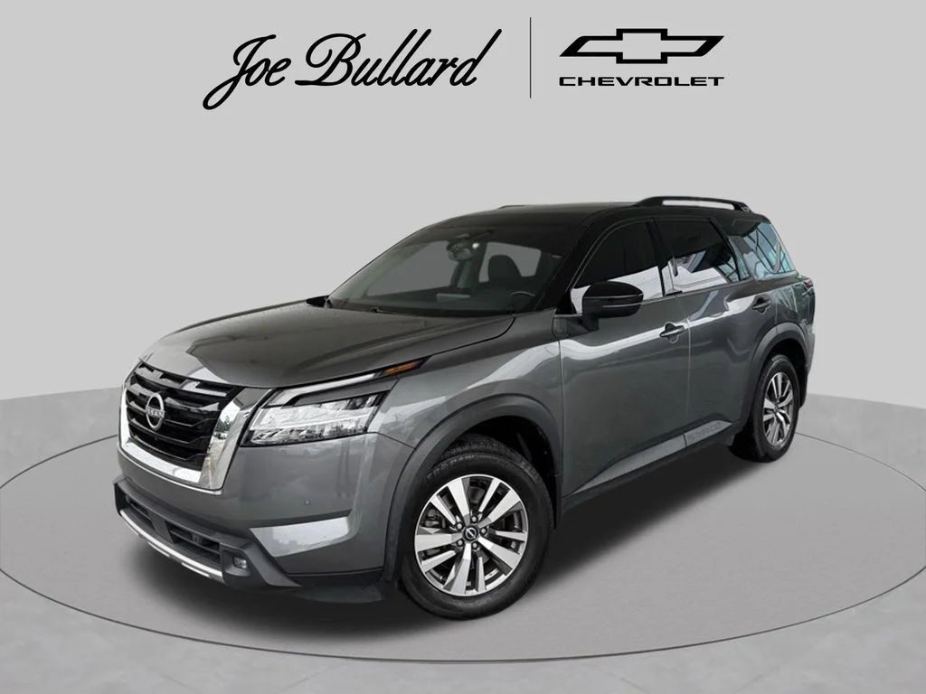 Used 2022 Gray Nissan SL image 1