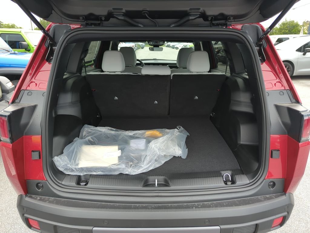 New 2026 Red Hot Pearlcoat Jeep Laredo image 28