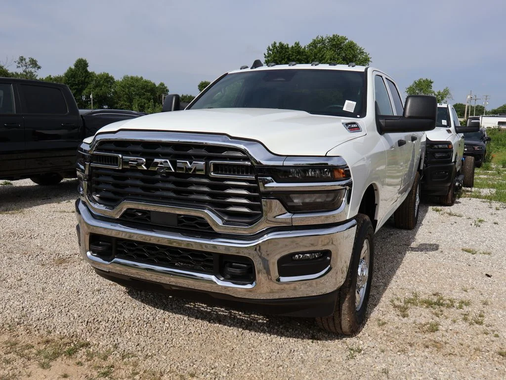 New 2026 Bright White Clear-Coat Exterior Paint RAM Tradesman image 3