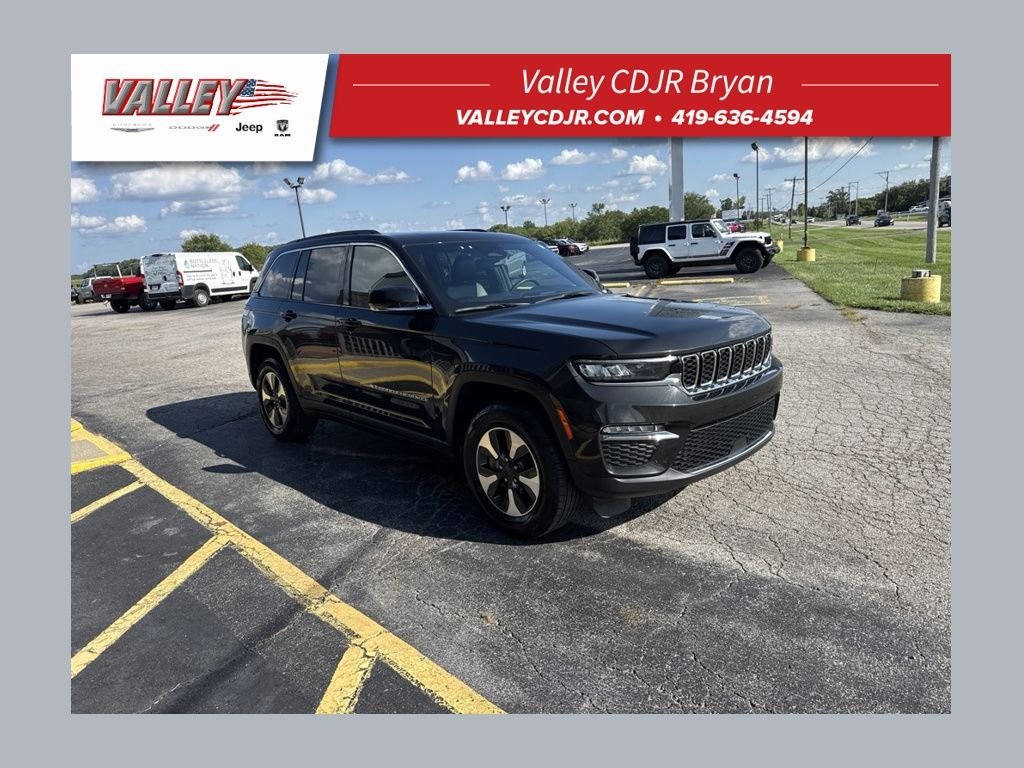 Used 2024 Brown Jeep 4xe image 1