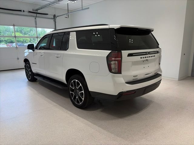 2023 Chevrolet Suburban RST - Photo 4