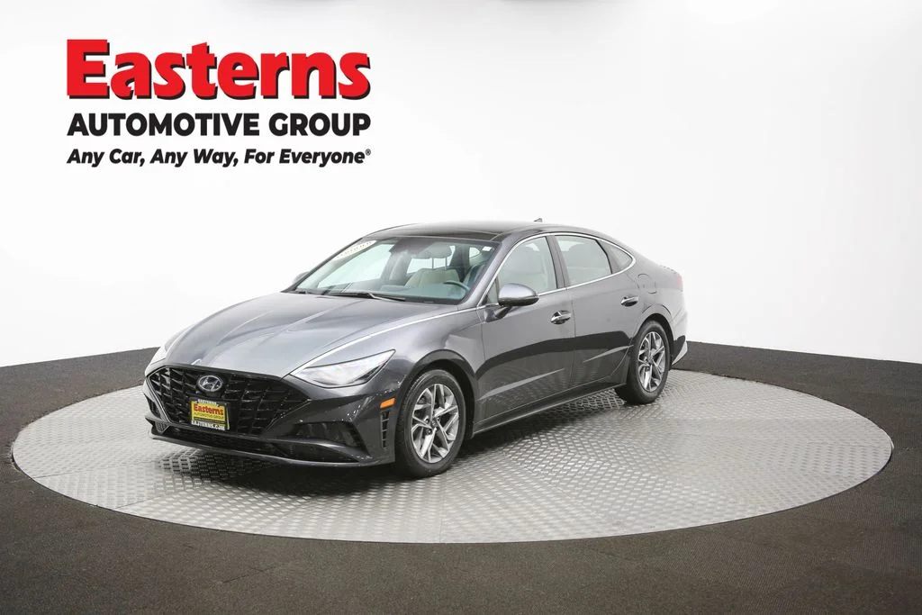 Used 2023 Gray Hyundai SEL image 59