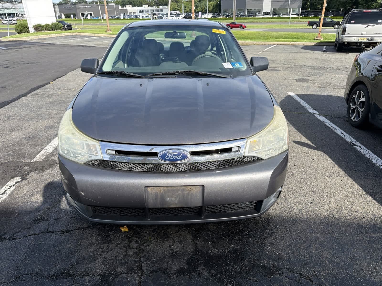 Used 2010  Ford SE image 7