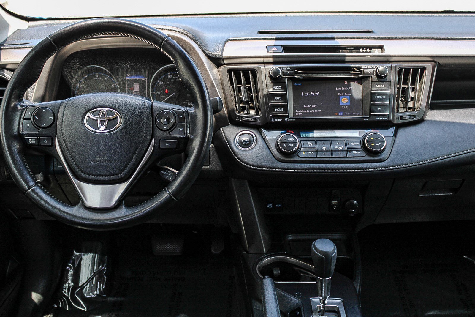 Used 2018 Electric Storm Blue Toyota XLE image 13